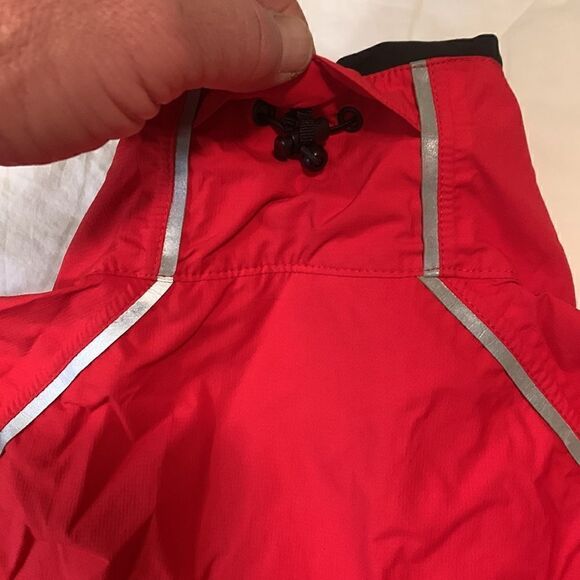 ENDURA, running/ rain jacket, medium, excellent near new condition - Picture 8 of 12